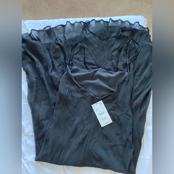 Last one 🚨Zara STRAPPY GAUZE Maxi Dress V-neck Open back strap Lining M NWT - Picture 13 of 13